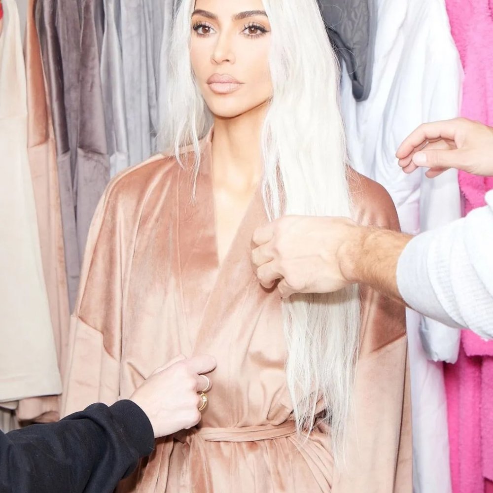 SKIMS Velour Robe in Honey